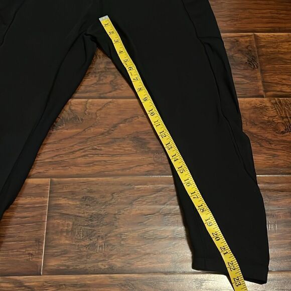 Lululemon Black Athletic Mesh Pockets Mesh Ruched Design Cropped Leggings - Picture 4 of 10